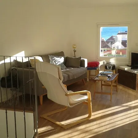 Apartment La Maison Bleue *